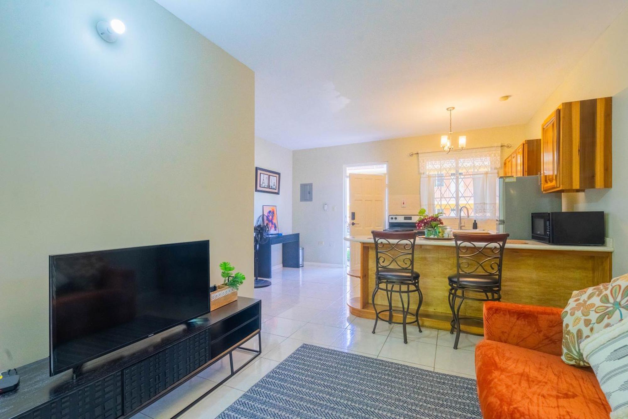 Musgrave Annex- Comfy 1 Bedroom Apartment On The Ground Floor Kingston Esterno foto